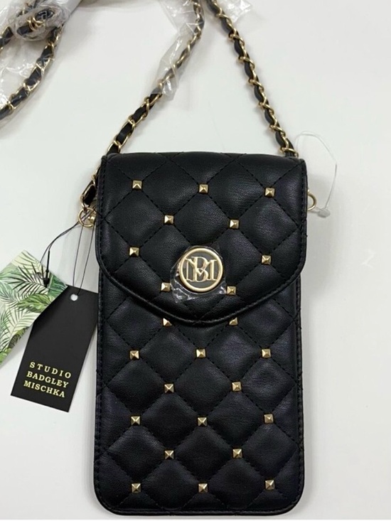 Badgley Mischka Handbags - NWT Badgley Mischka Diamond Quilted Phone Case Crossbody Bag